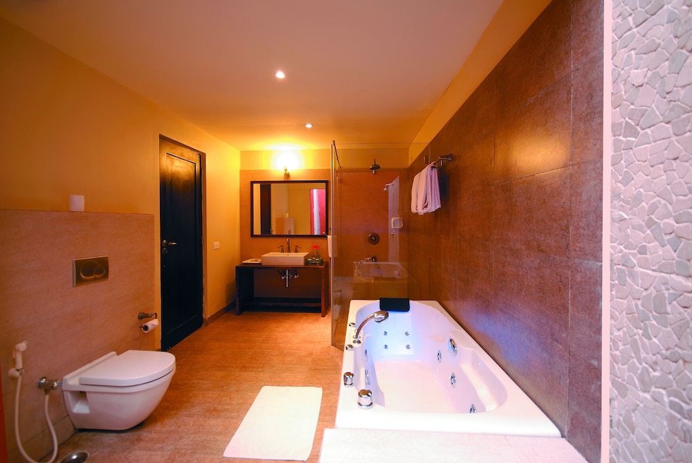 The Windflower Resorts Spa 50/50