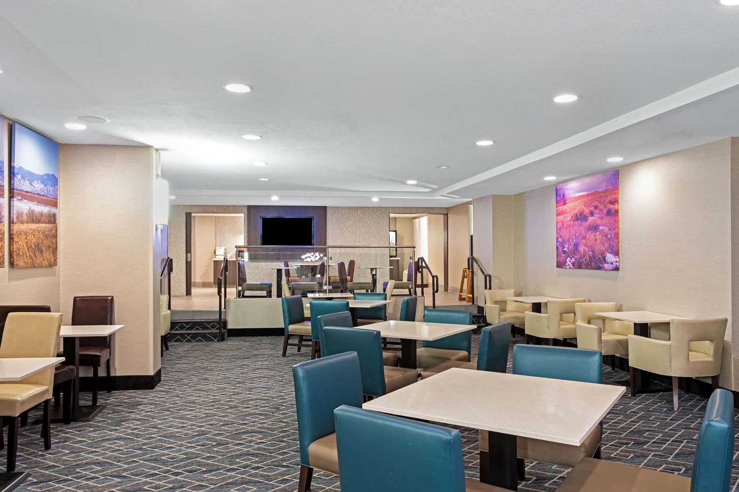 La Quinta Inn & Suites by Wyndham Denver Aurora Medical 40/43