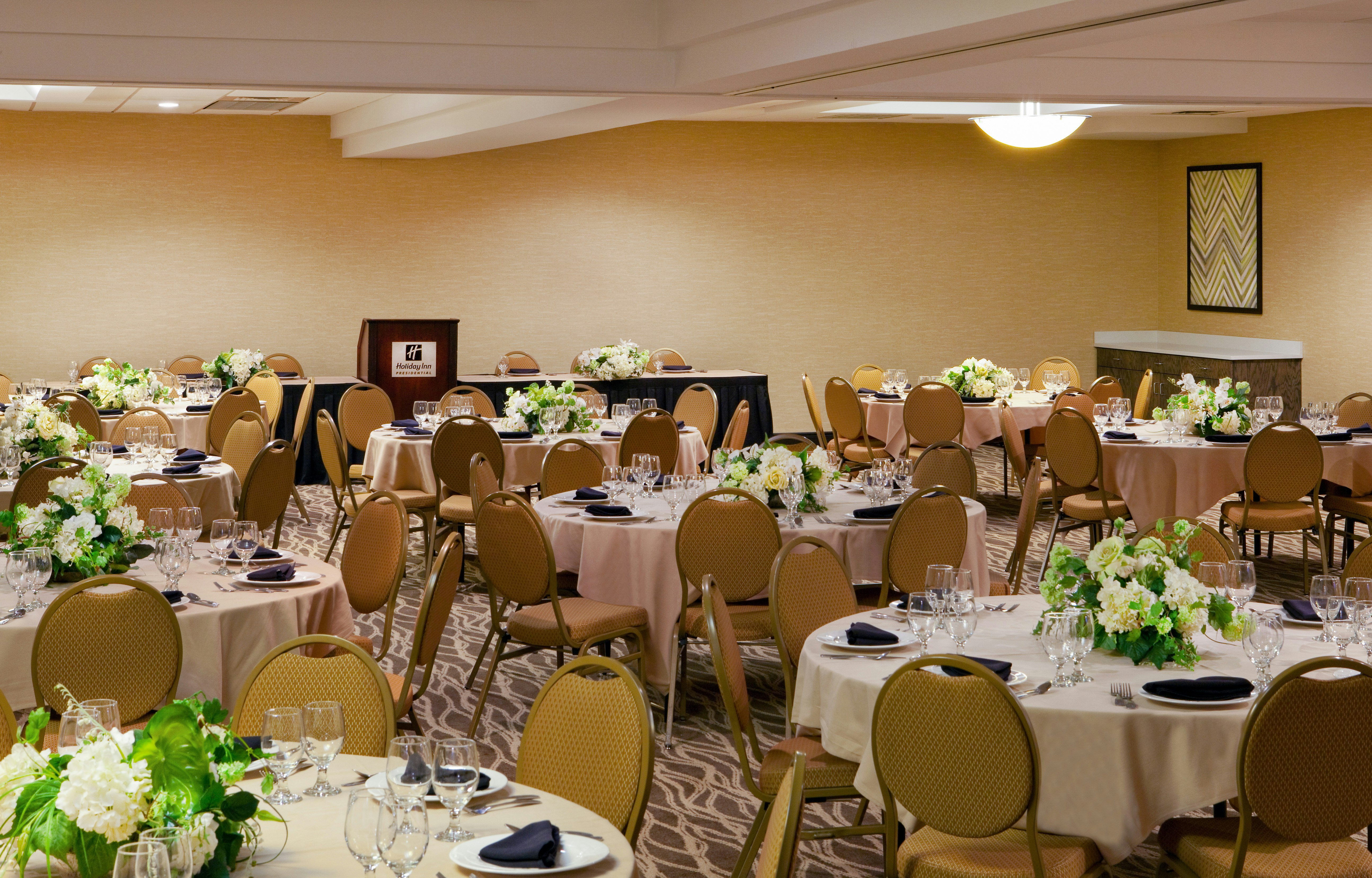 Holiday Inn Little Rock Presidential Dwntn 14/18
