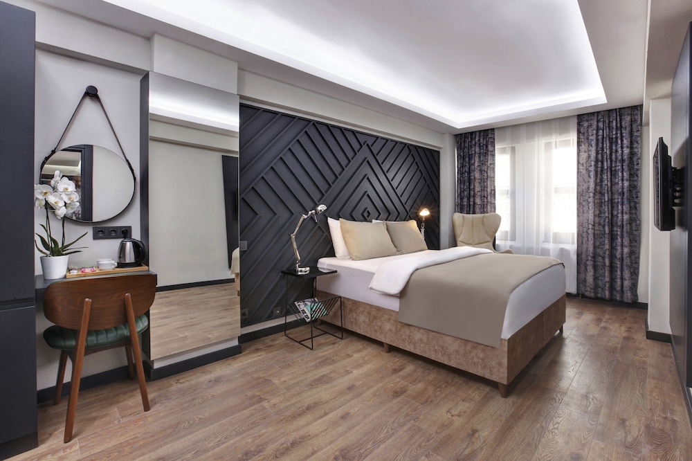 LUXURY