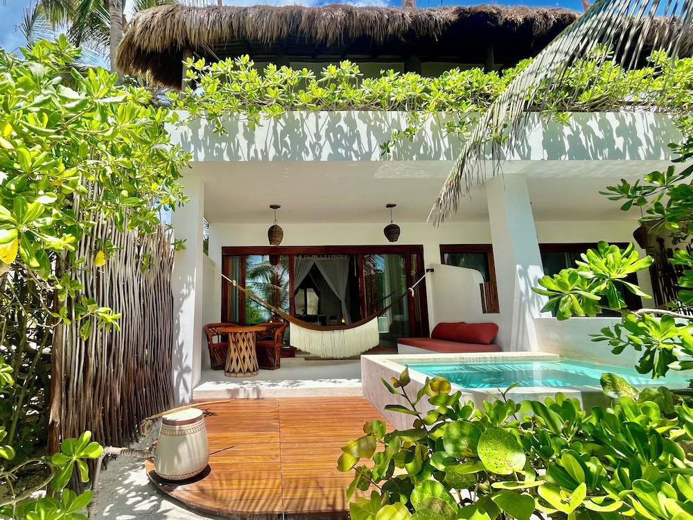The Beach Tulum 6/47