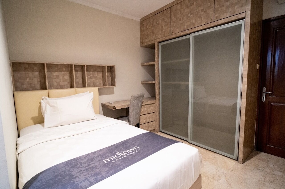 Marvelous, Family, 1 King and 1 Single Beds, King and Twin Beds
