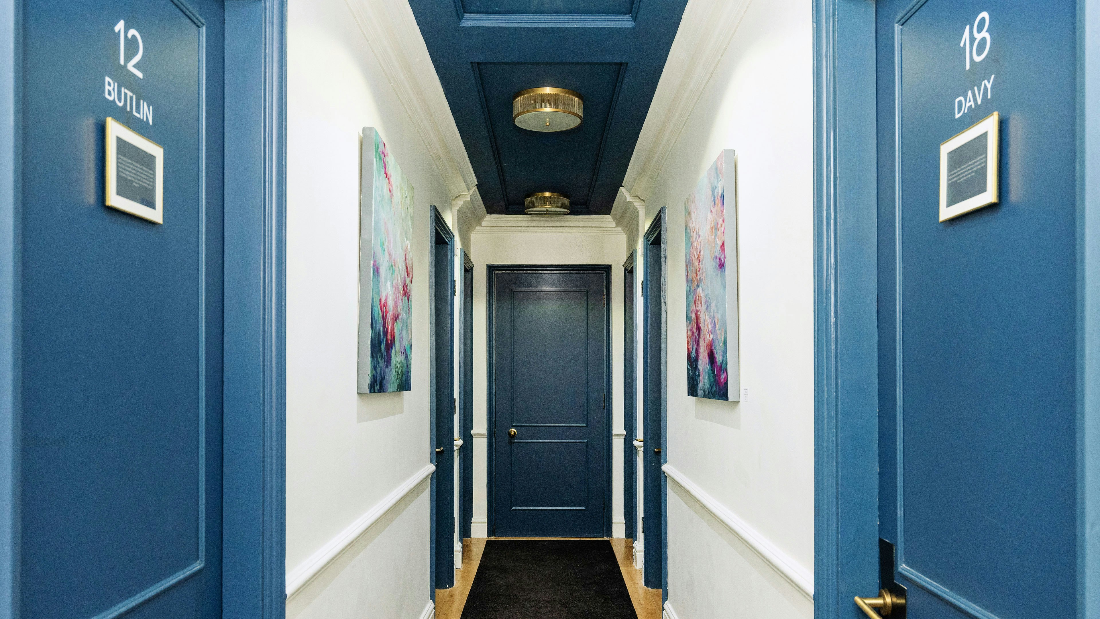 Berkeley Square Hotel 48/73