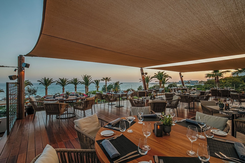 Alion Beach Hotel 54/70