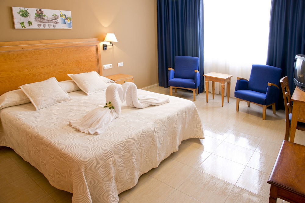 APARTHOTEL PINOSOL 4/34