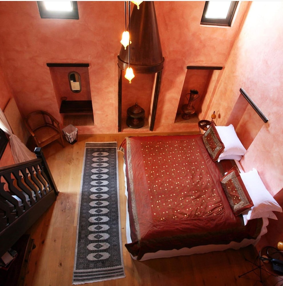 Spirit Of The Knights Boutique Hotel 56/76