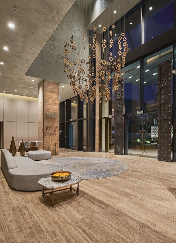 The Den Bengaluru, LXR Hotels & Resorts 20/50