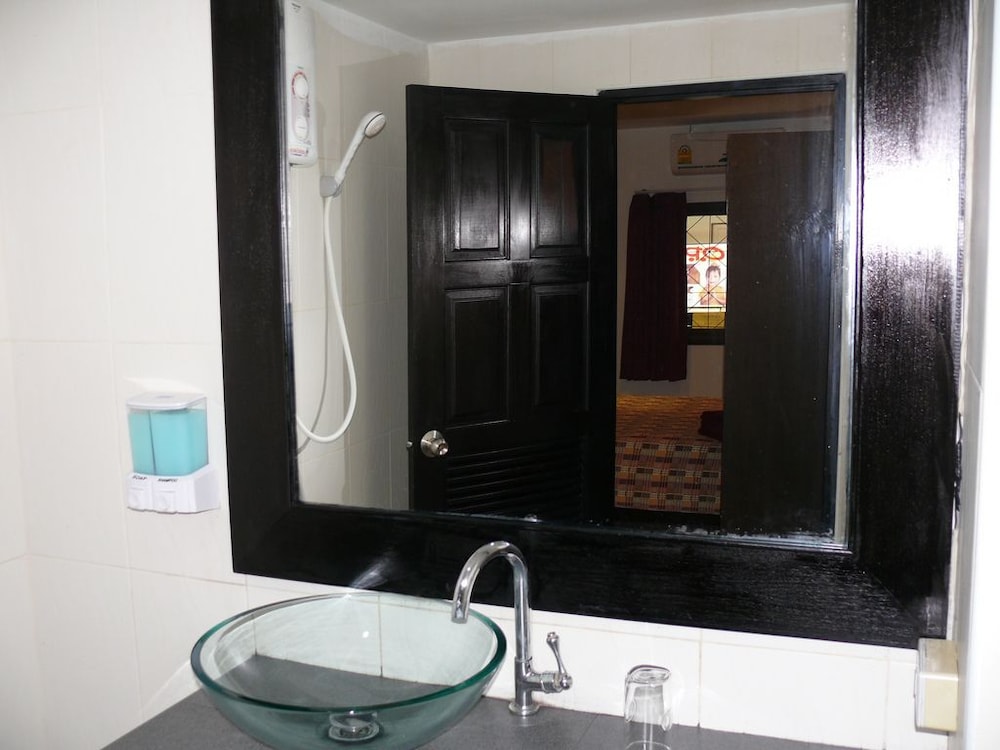 Aquarius Gay Guesthouse & Sauna 58/59