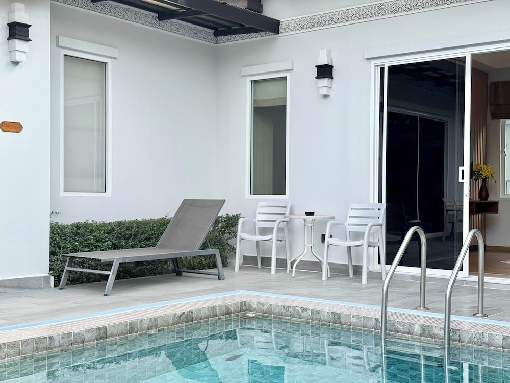 Phuket La Siesta Pool Villa 19/48