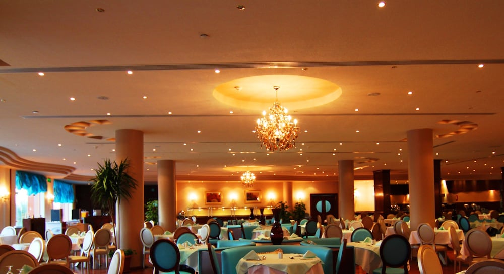 restaurant-cafeteria