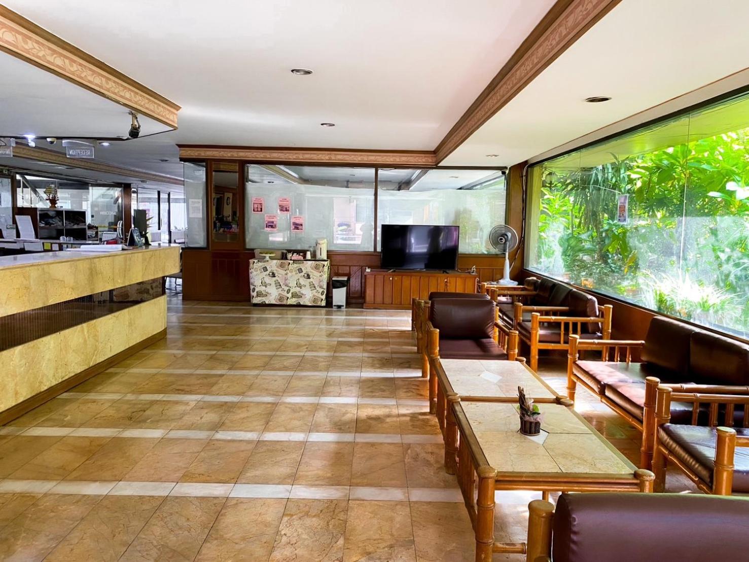 Hotel Pattaya Beach 12/47