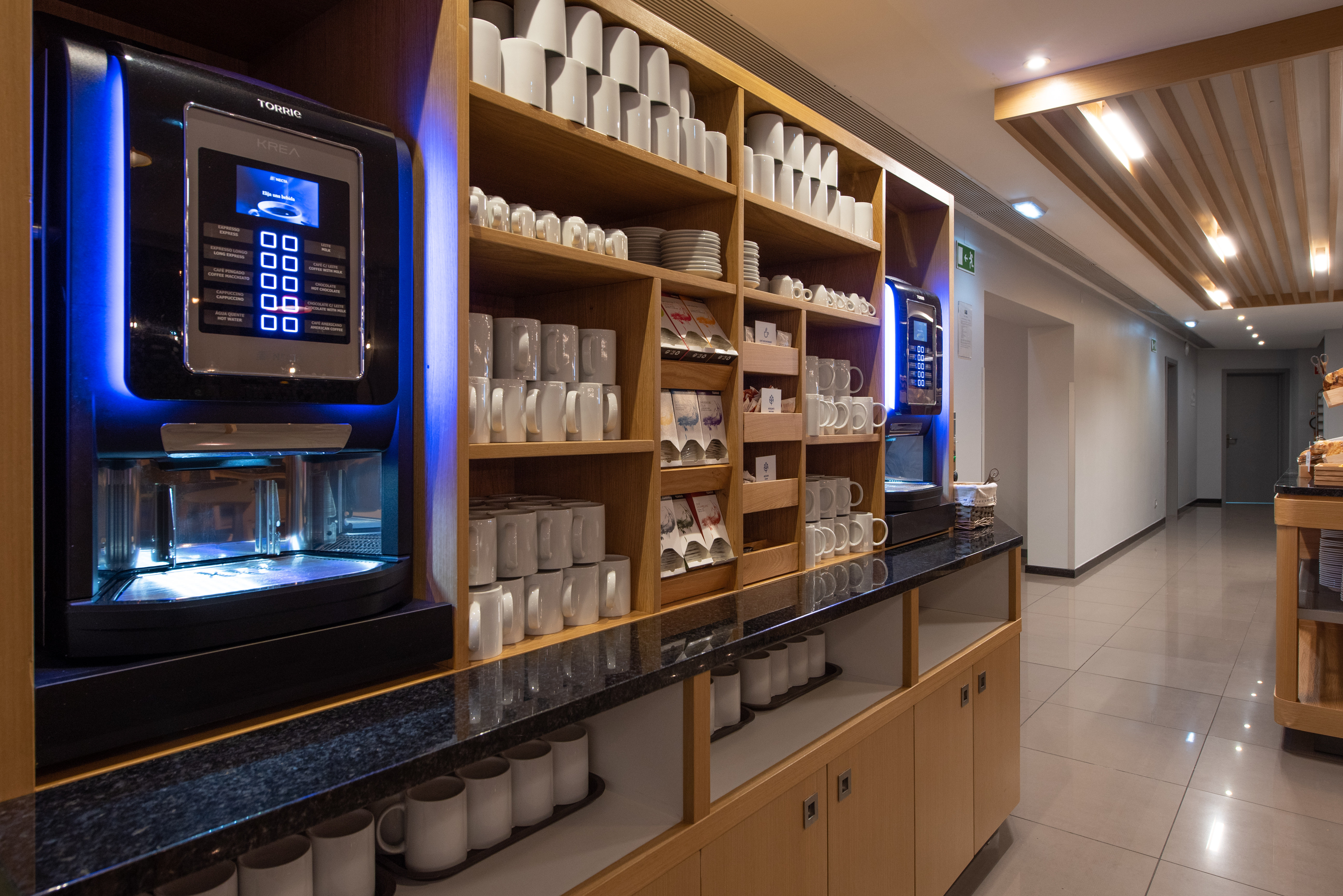 HOLIDAY INN EXPRESS LISBON AIRPORT 46/78