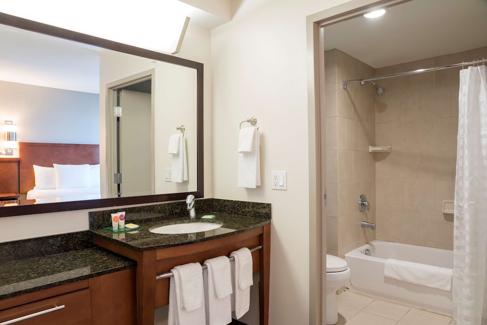 Hyatt Place Sarasota Bradenton 11/65