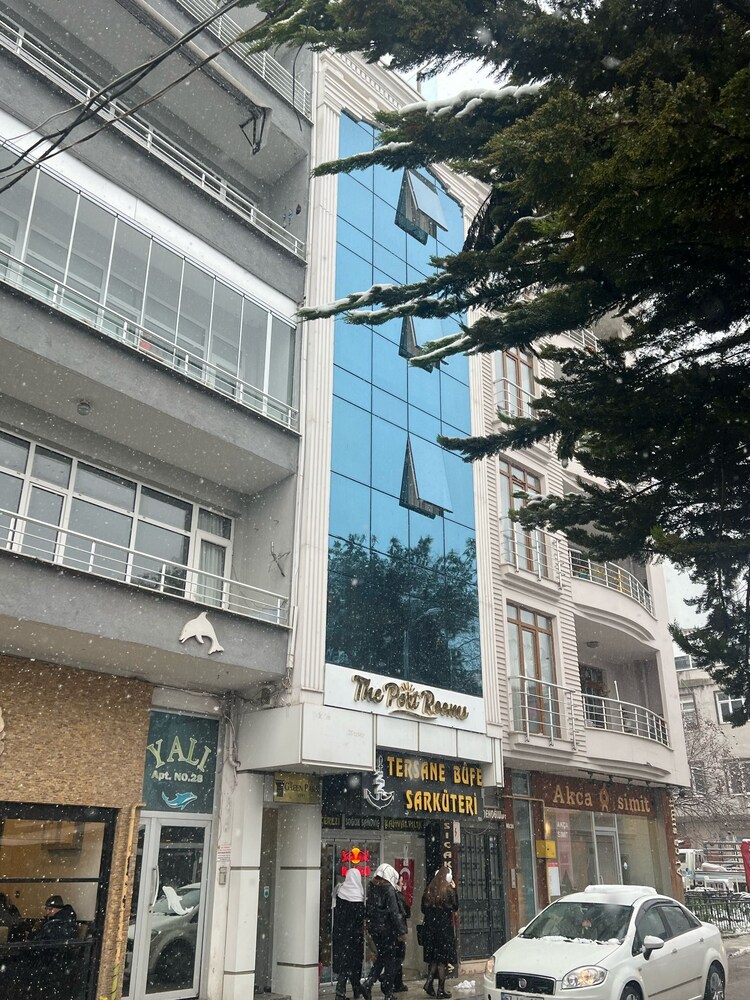 The Green Park Hotel 2/50