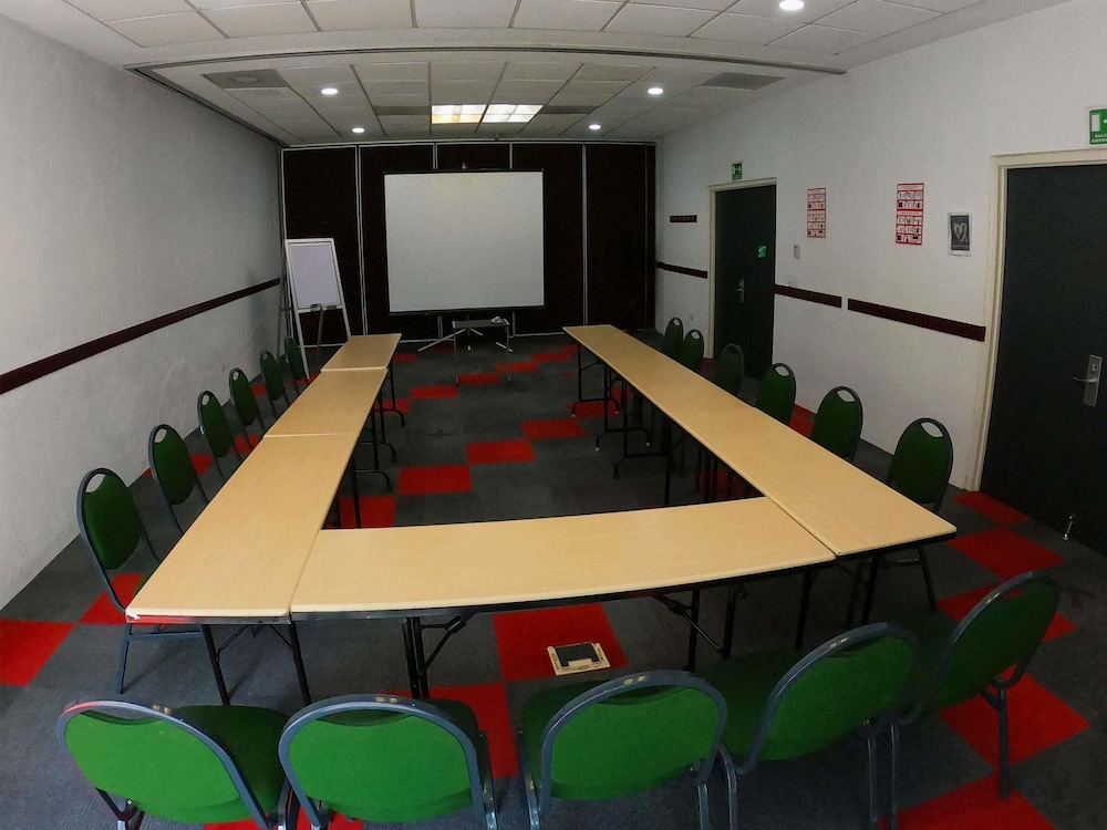 Ibis Mexico Perinorte 33/48