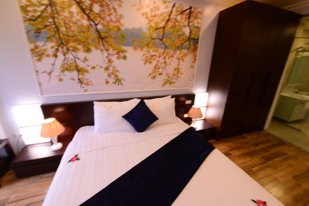 Bella Rosa Hotel 10/64