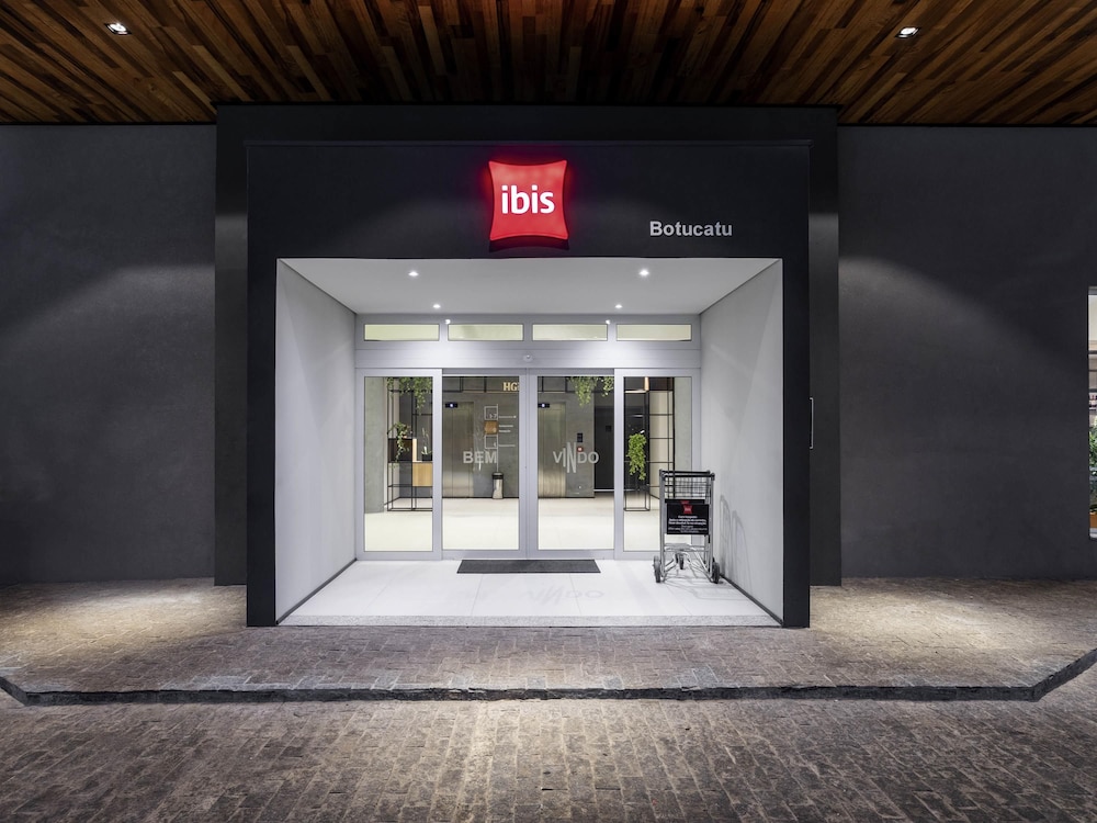 Ibis Botucatu 8/50
