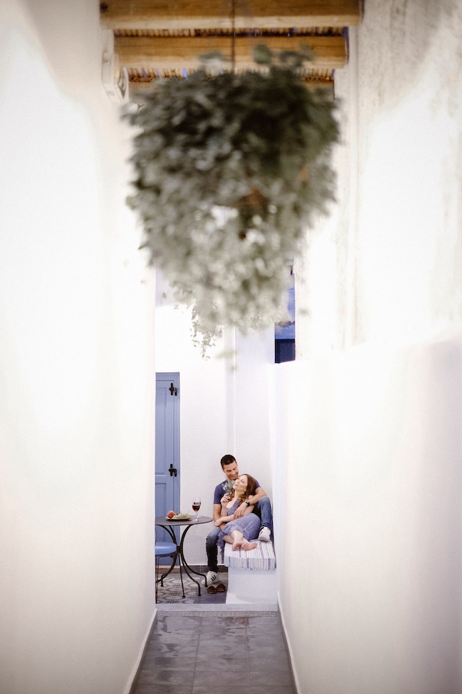 Blue Jasmine Suites 42/50