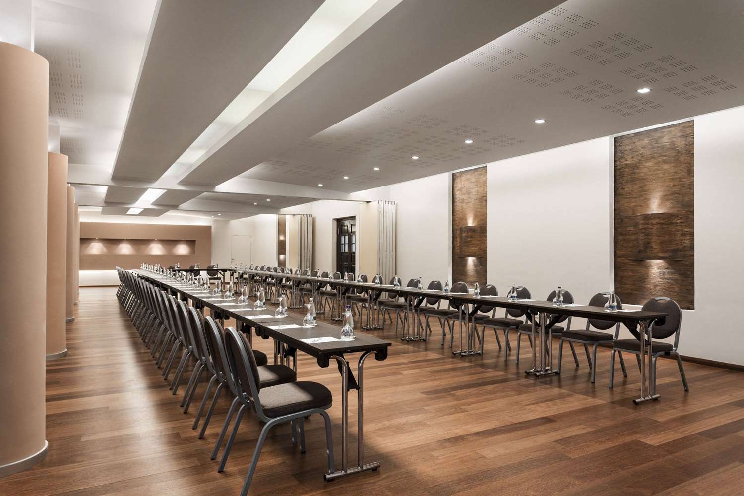 Ramada by Wyndham Bucharest Parc 42/49