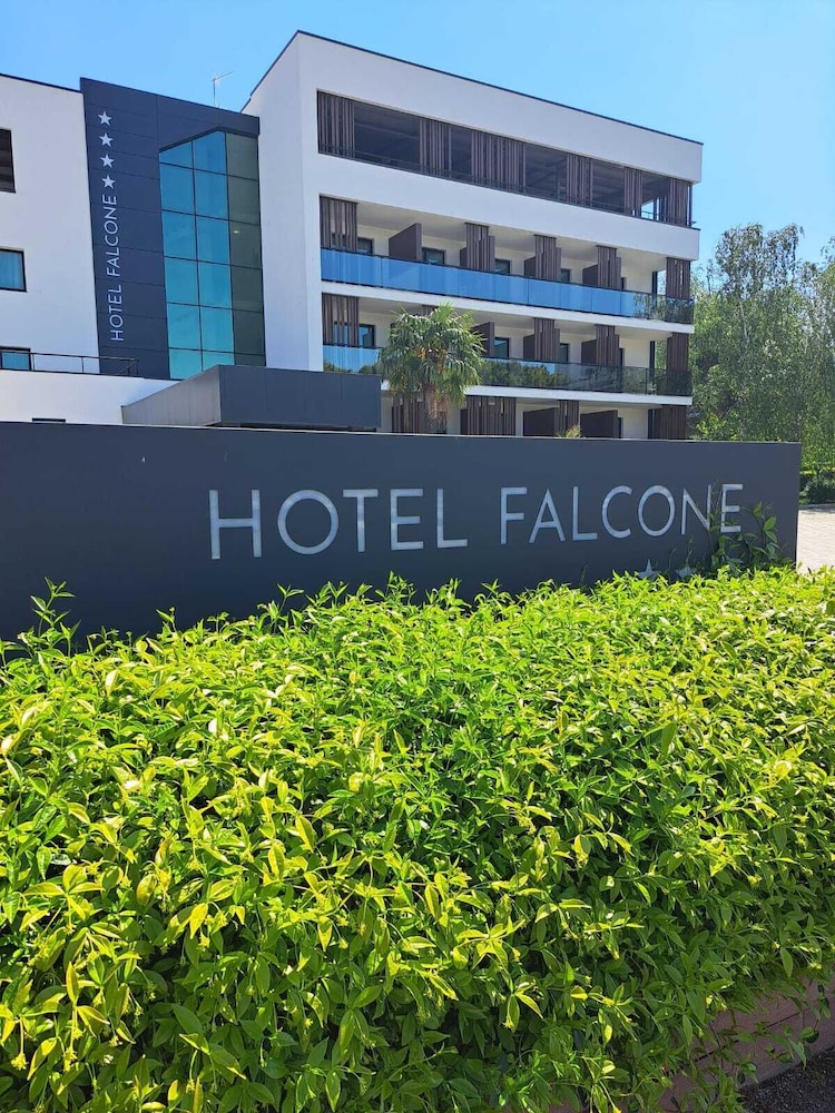 HOTEL FALCONE 26/32