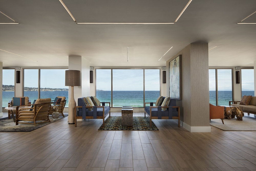Monterey Beach Hotel, a Tribute Portfolio Hotel 52/83