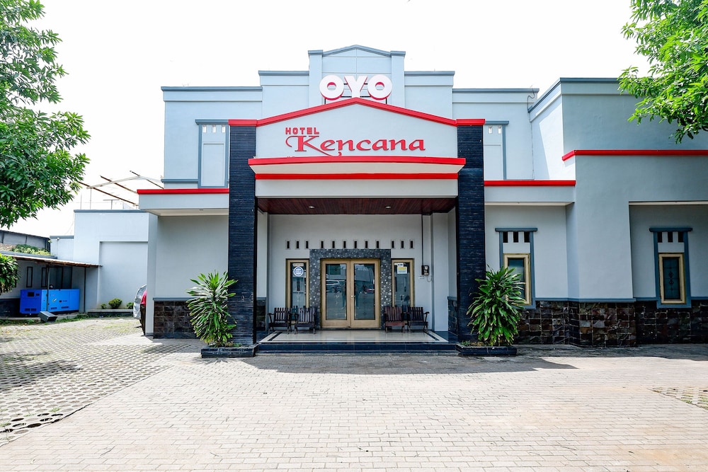 OYO 2436 Hotel Kencana 2/52