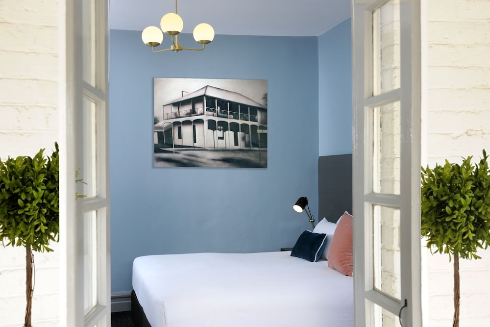The Stirling Arms Hotel 10/34