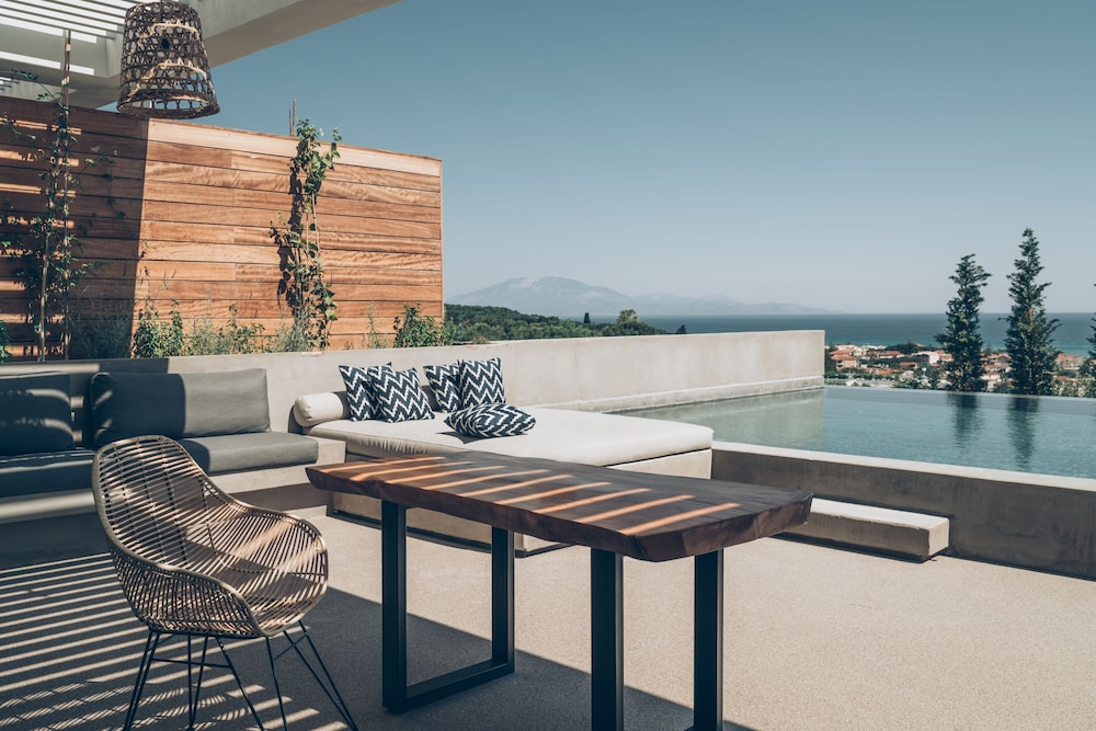 Zante Maris Suites - Adults Only 8/61
