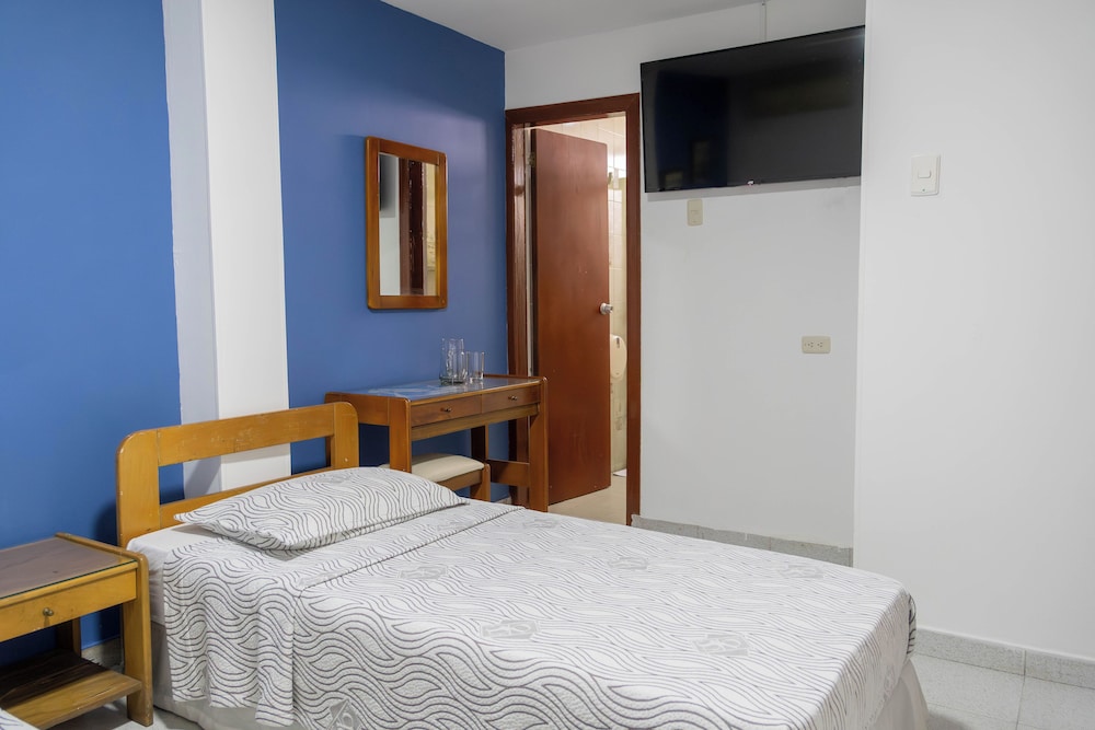 Veleros Hotel 21/57
