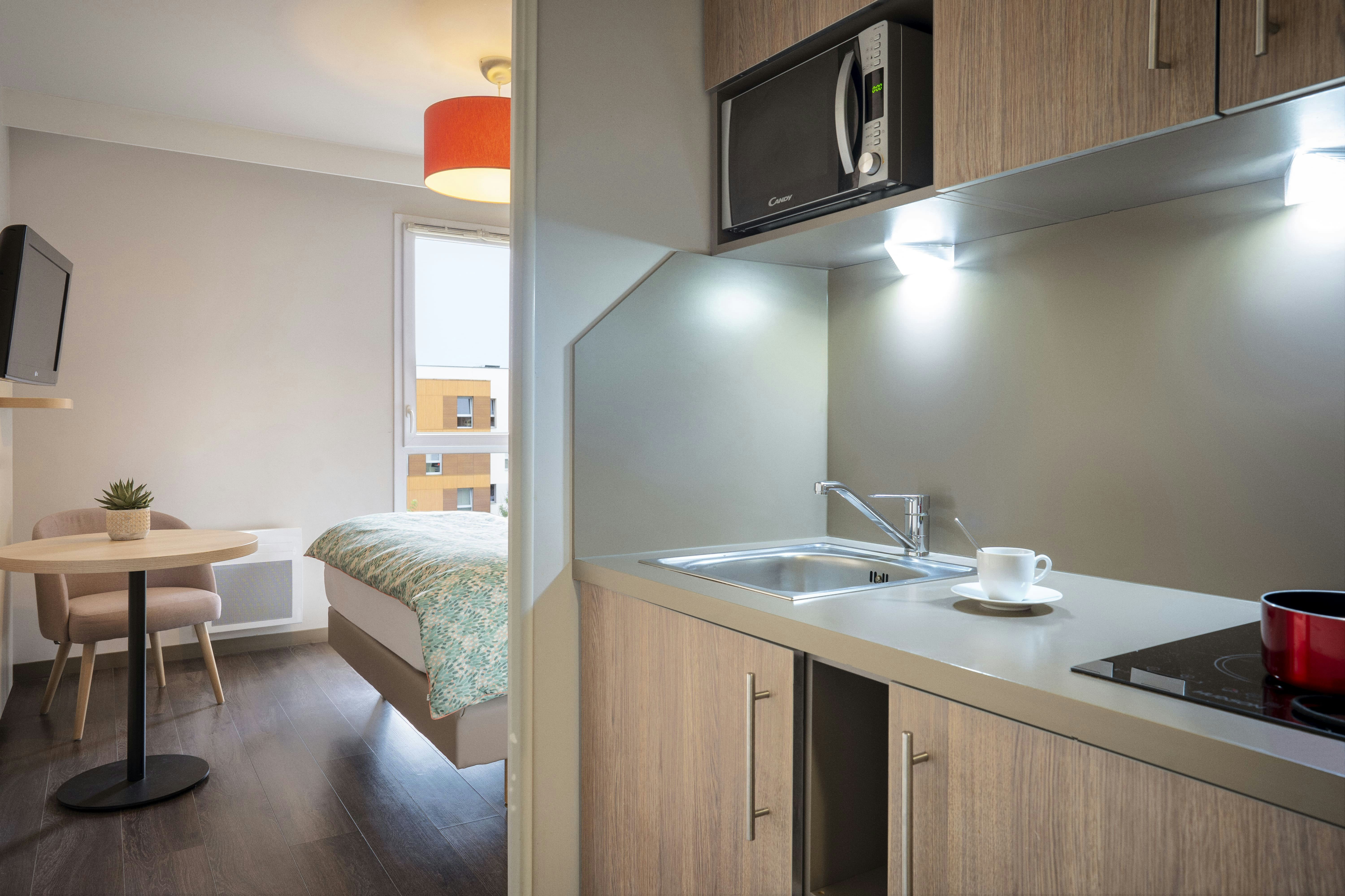 Residhome Paris-Guyancourt 44/45