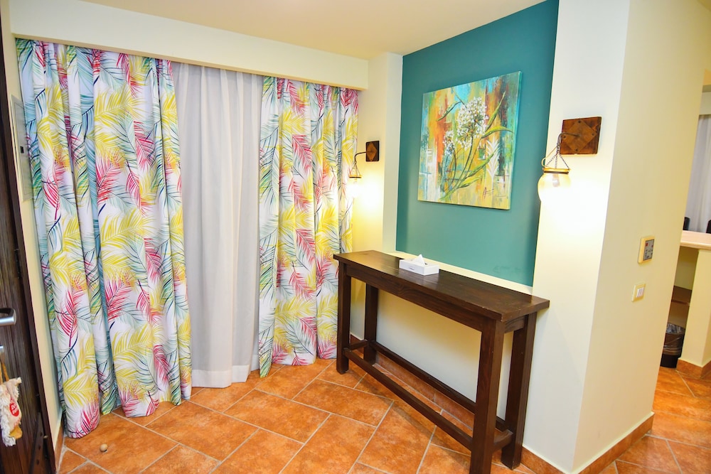 Carols Beau Rivage Matrouh 4/98