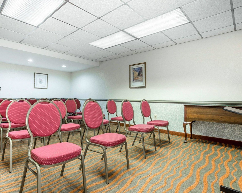Comfort Inn Conyers, GA 42/47