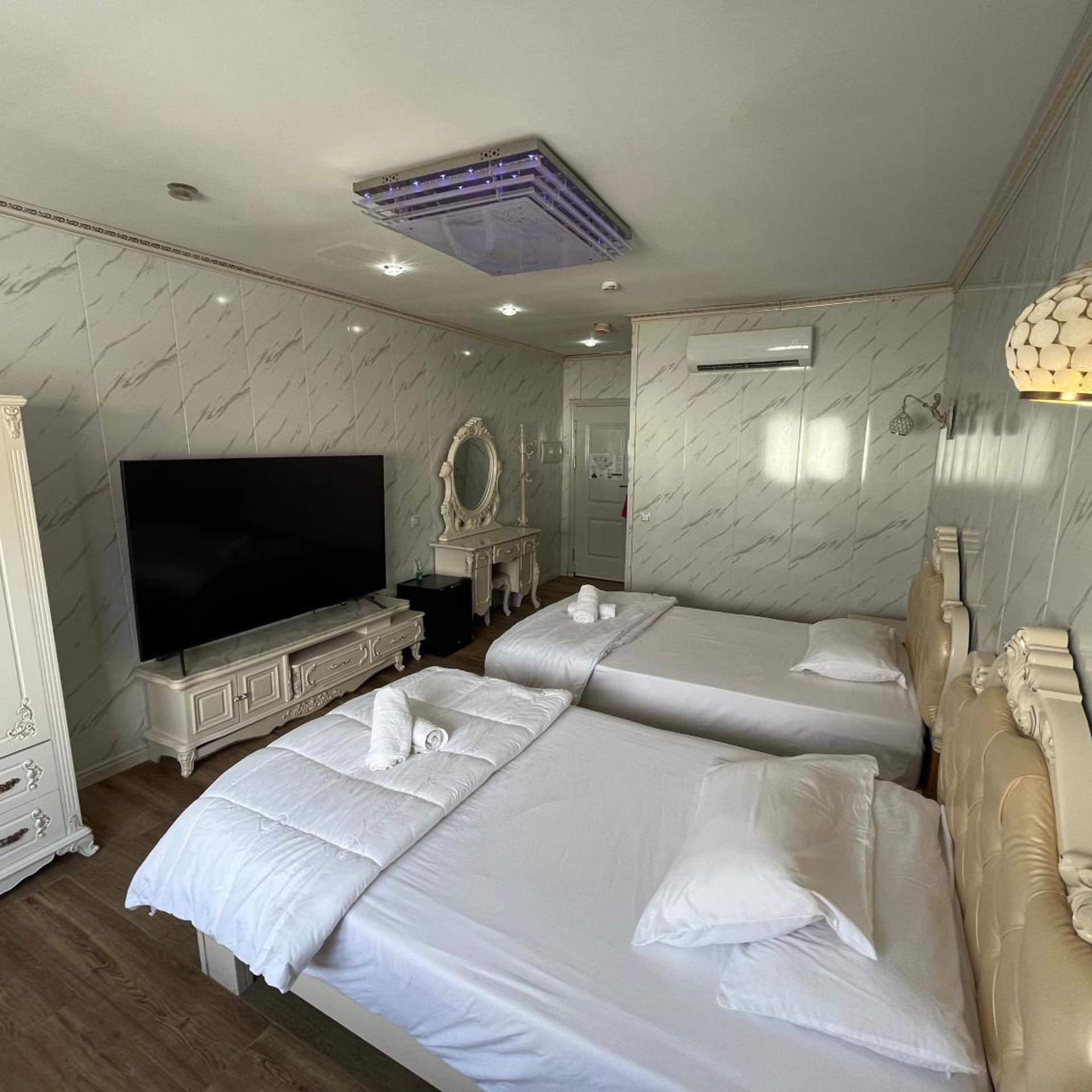 Room, Single, Large