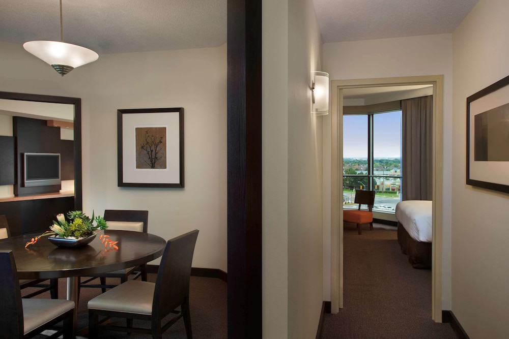 Hilton Toronto Markham Suites Conference Centre Spa 57/87