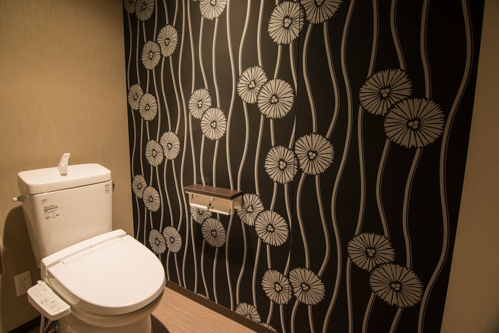 Queen's Hotel Chitose 25/58