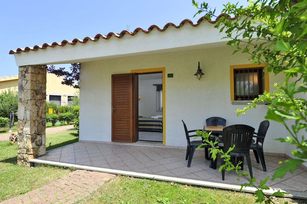 Hotel Cala Mirto 7/66