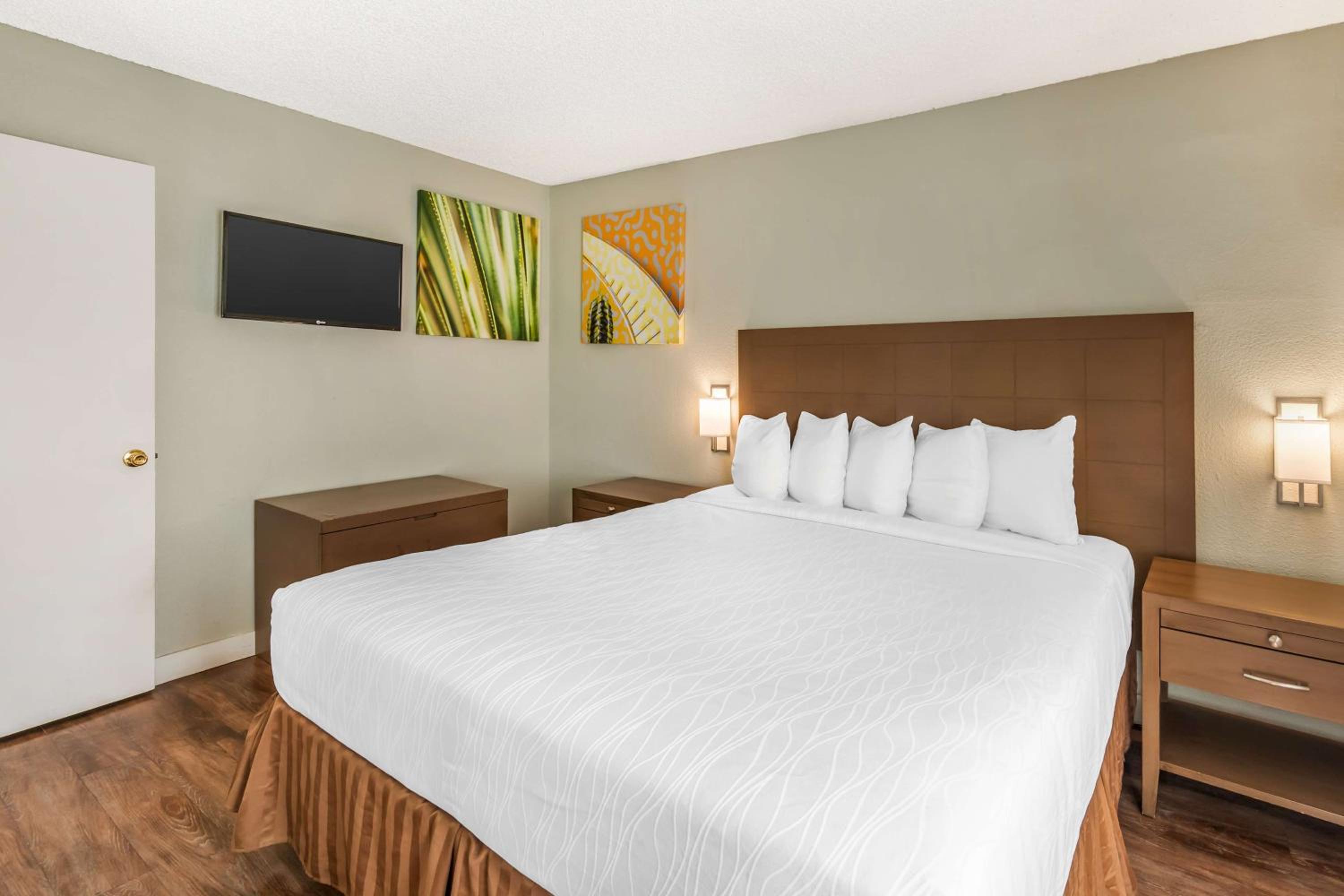 2 Rooms, Suite, 2 Double Beds, King Bed, Two Story, Kitchen