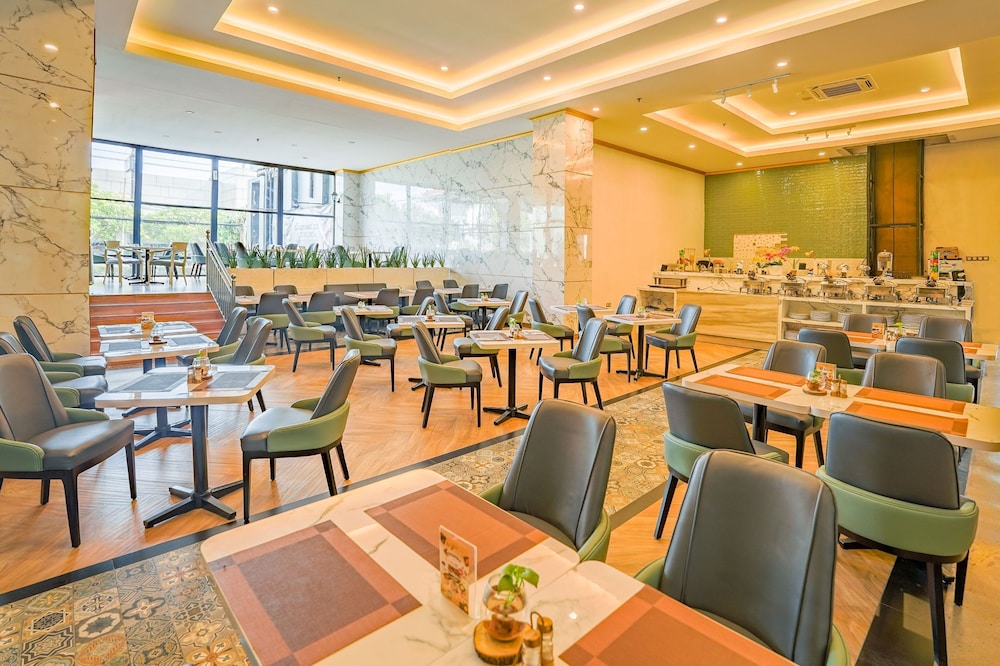 Grand Kangen Hotel Urip Sumoharjo 43/56