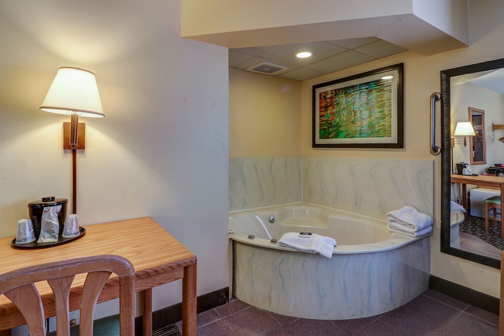 Inn at Rehoboth 37/65