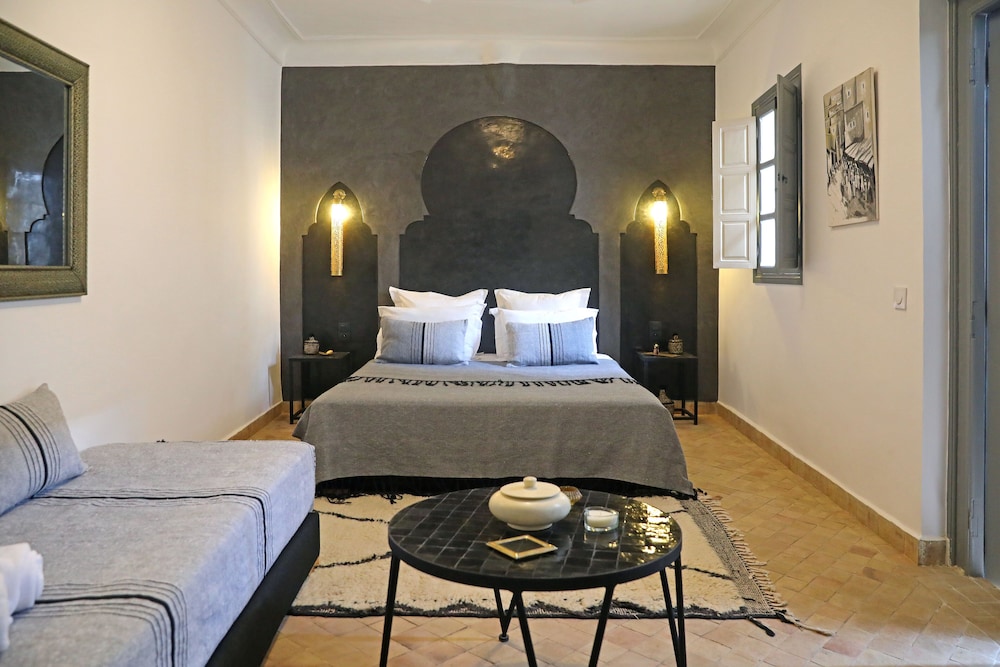 Riad Al Badia 12/50