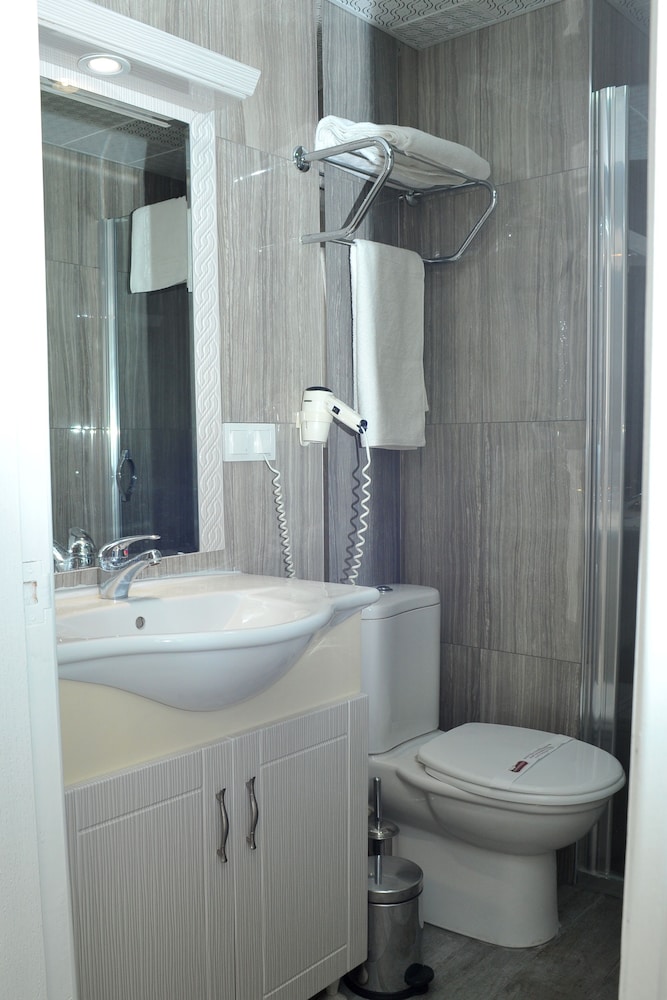 Lion City Hotel Ankara 47/50