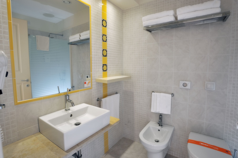 Sikania Eco Resort 50/50