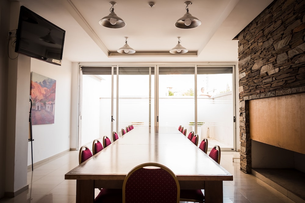 Amerian Carlos Paz Apart And Suites 47/53