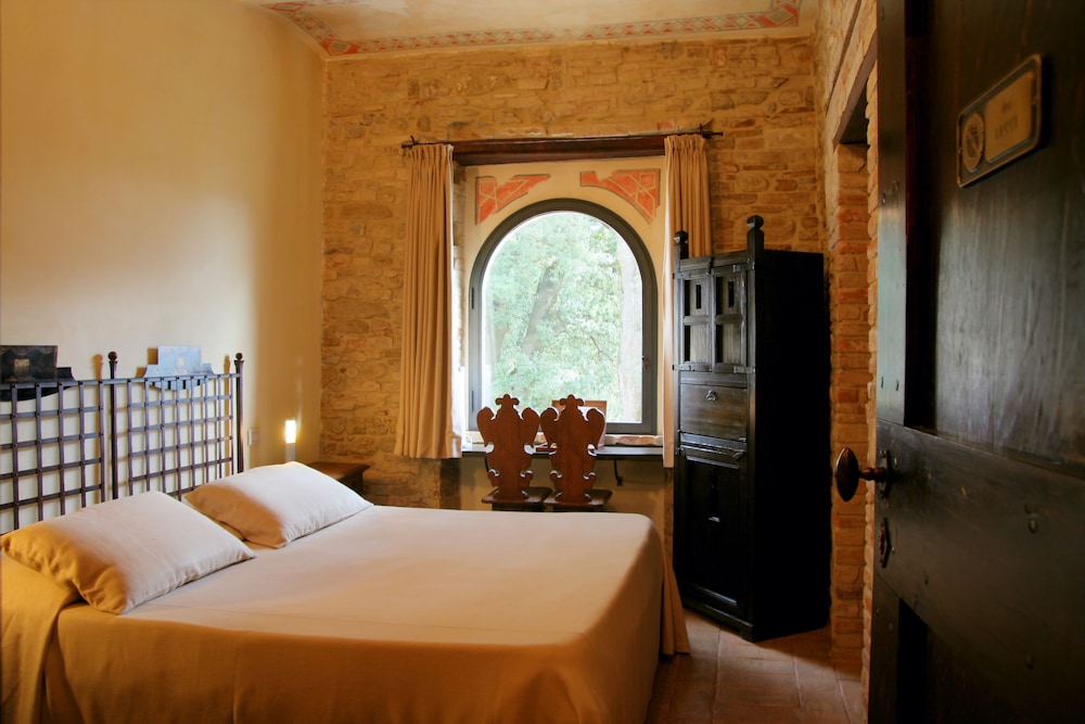 Castello di Monterone 12/64