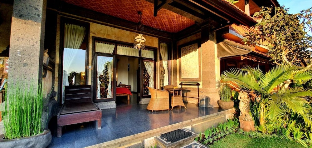Kunang-Kunang Guesthouse 7/86