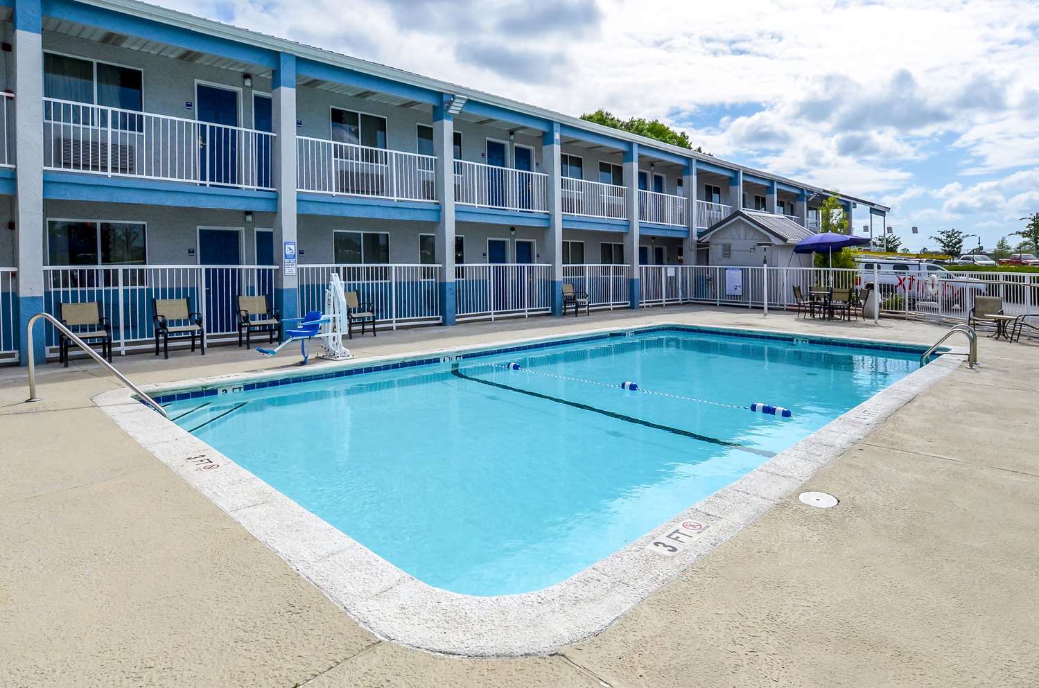 Rodeway Inn North Charleston - Ashley Phosphate photo3