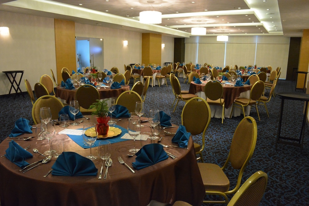 Ramada Plaza by Wyndham Panama Punta Pacifica 49/57