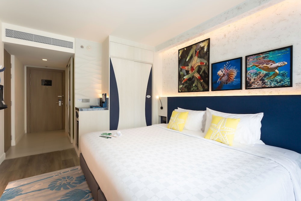 Hotel Clover Patong Phuket 25/75