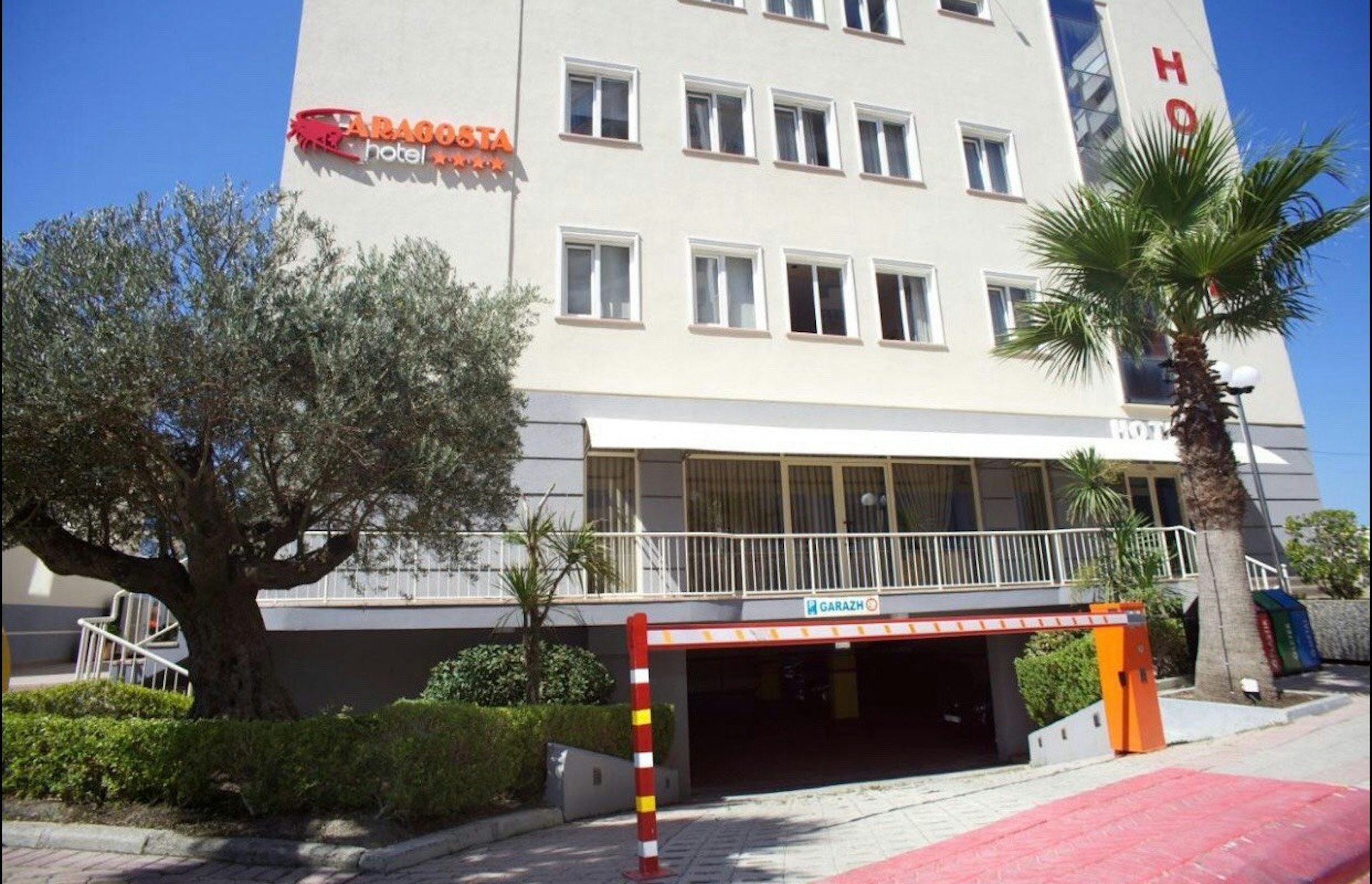 Aragosta Hotel 29/32