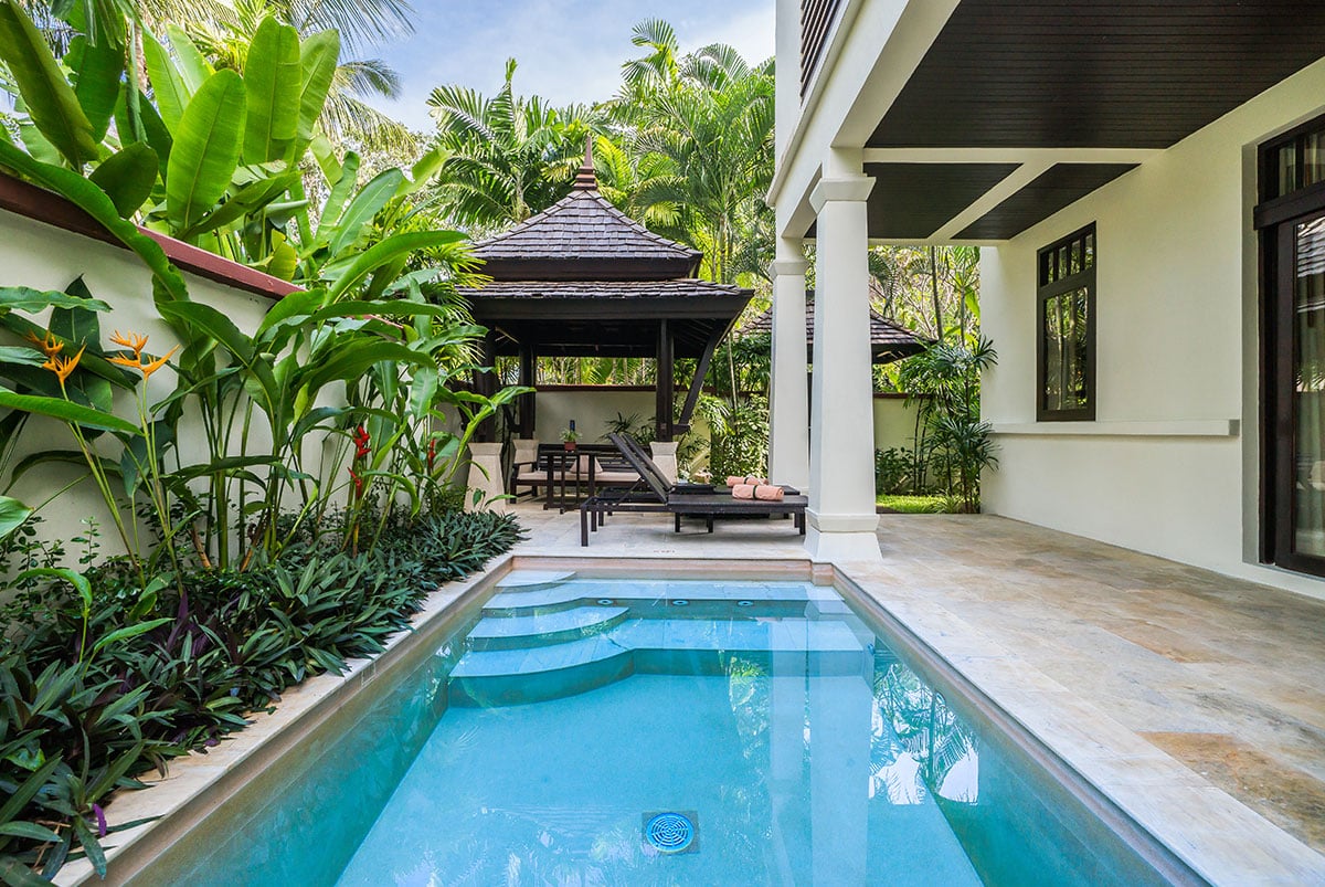 PRIVATE GARDEN POOL